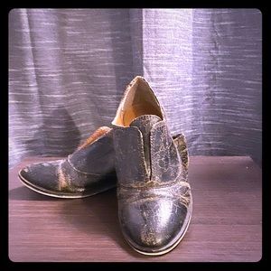 Matisse black distressed leather loafers size 7.